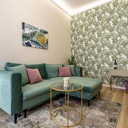 Oasis Apartment On The Broadway With Ac Будапеща Екстериор снимка